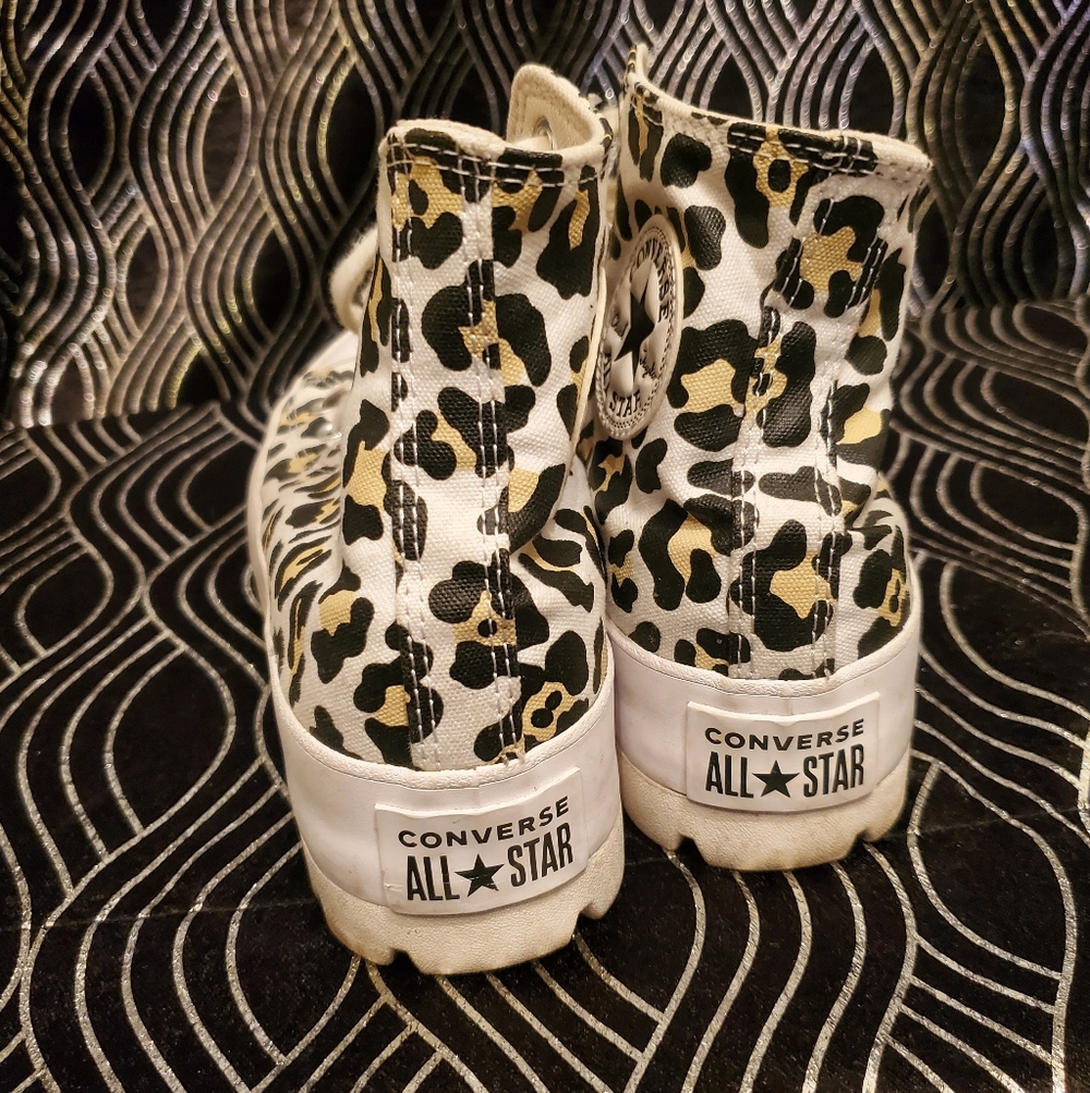 Converse Women's High-Top Sneakers with Rare Leopard Pattern Womens 8 - Picture 4 of 5